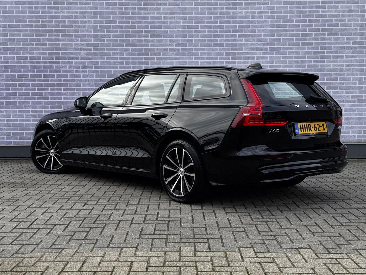 Volvo V60 2.0 T6 Plug-in hybrid AWD Plus Dark | Sportstoelen | Trekhaak | Harman Kardon Audio | 360 Camera | Elektrisch Verstelbare Voorstoelen | Adaptive Cruise Control | Keyless