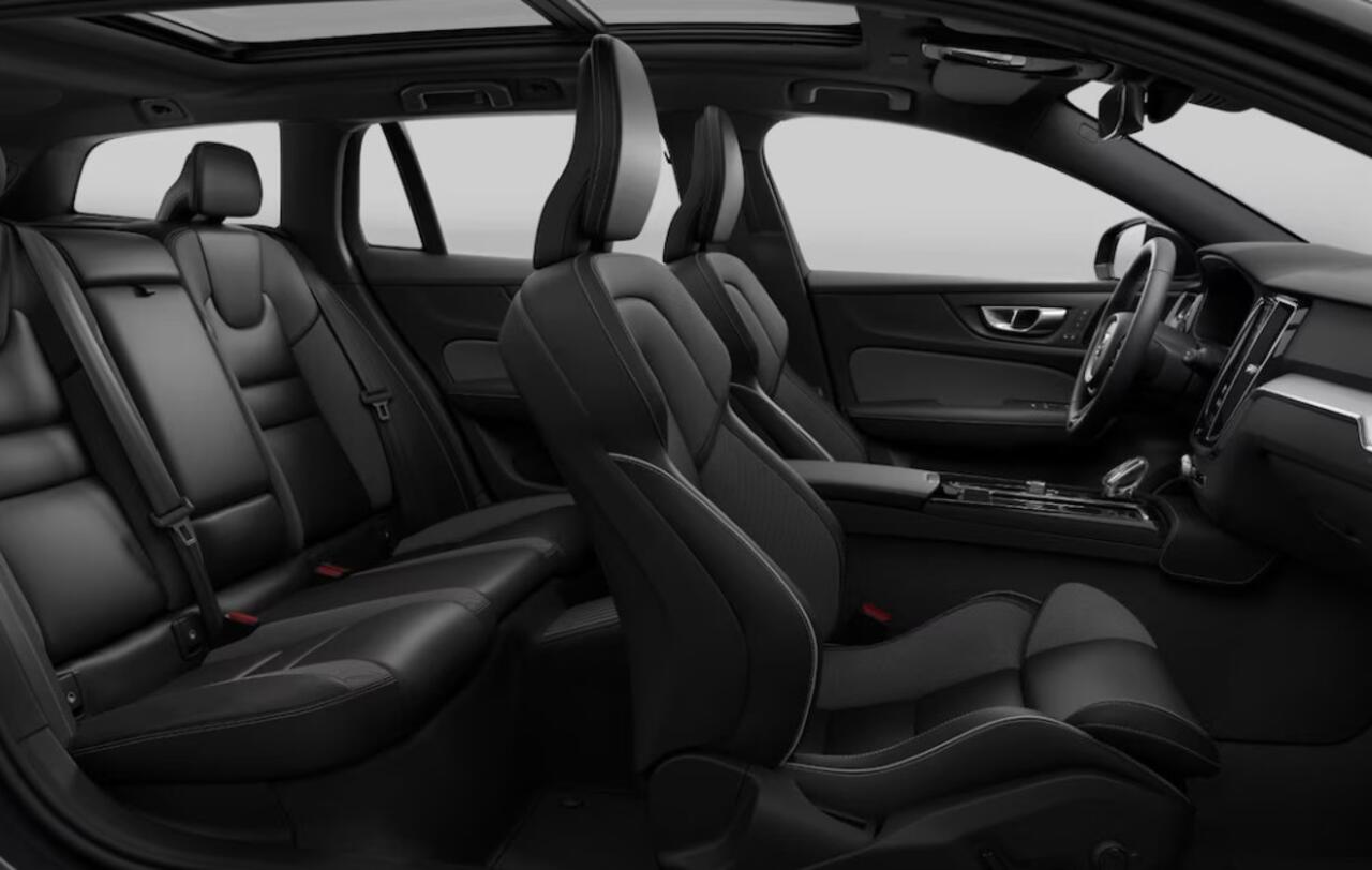 Volvo V60 T8 Plug-in hybrid AWD Plus Dark | Schuif-/Kanteldak | Harman Kardon Audio | Adaptive Cruise Control | Achteruitrijcamera | Keyless Entry | Elek. Verst. Voorstoelen