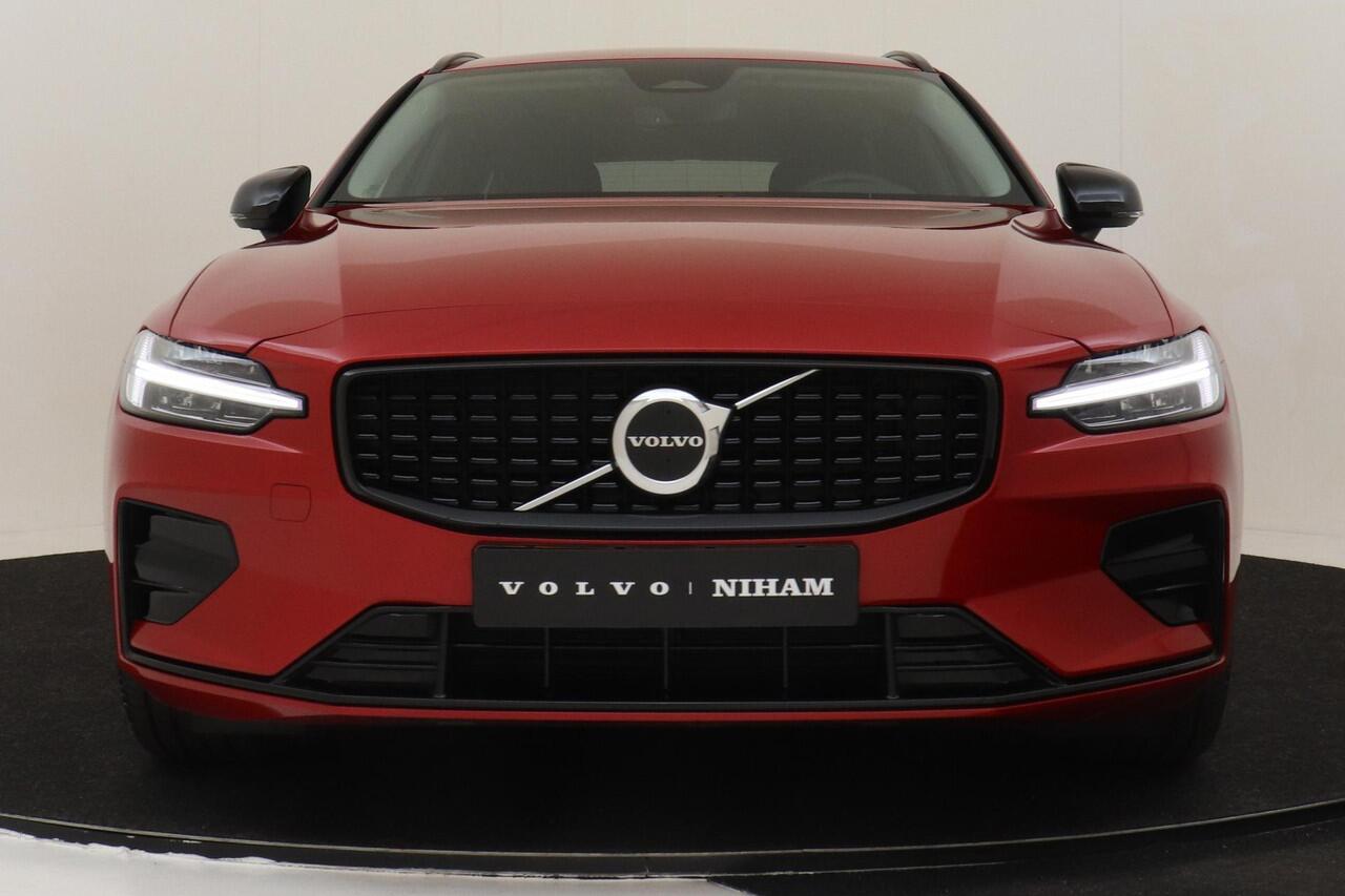 Volvo V60 B4 (M-HYBRID) PLUS DARK -GEVENT.LEDER|CAMERA|TREKHAAK|ADAP.CRUISE|POWER-SEATS|19"
