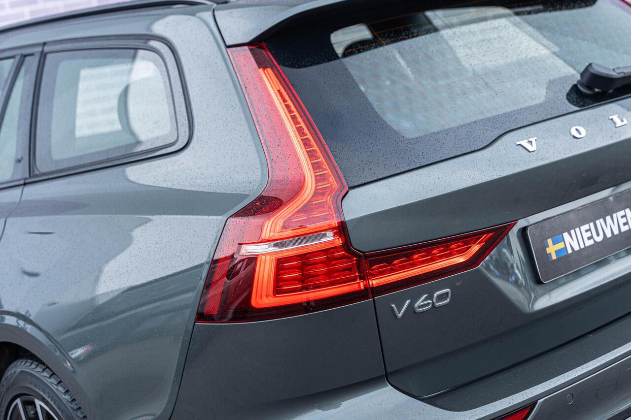 Volvo V60 2.0 T6 Plug-in hybrid AWD Plus Dark | Stoel-/Stuurverwarming | 360 Camera | Trekhaak | Keyless Entry | Dodehoekdetectie | Adaptive Cruise Control | Google | Long Range |