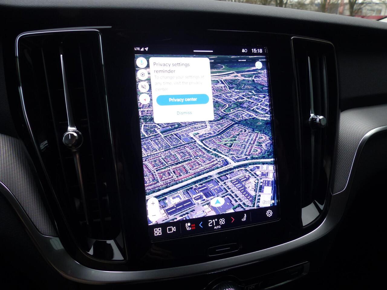 Volvo V60 T6 Plug-in hybrid AWD Essential