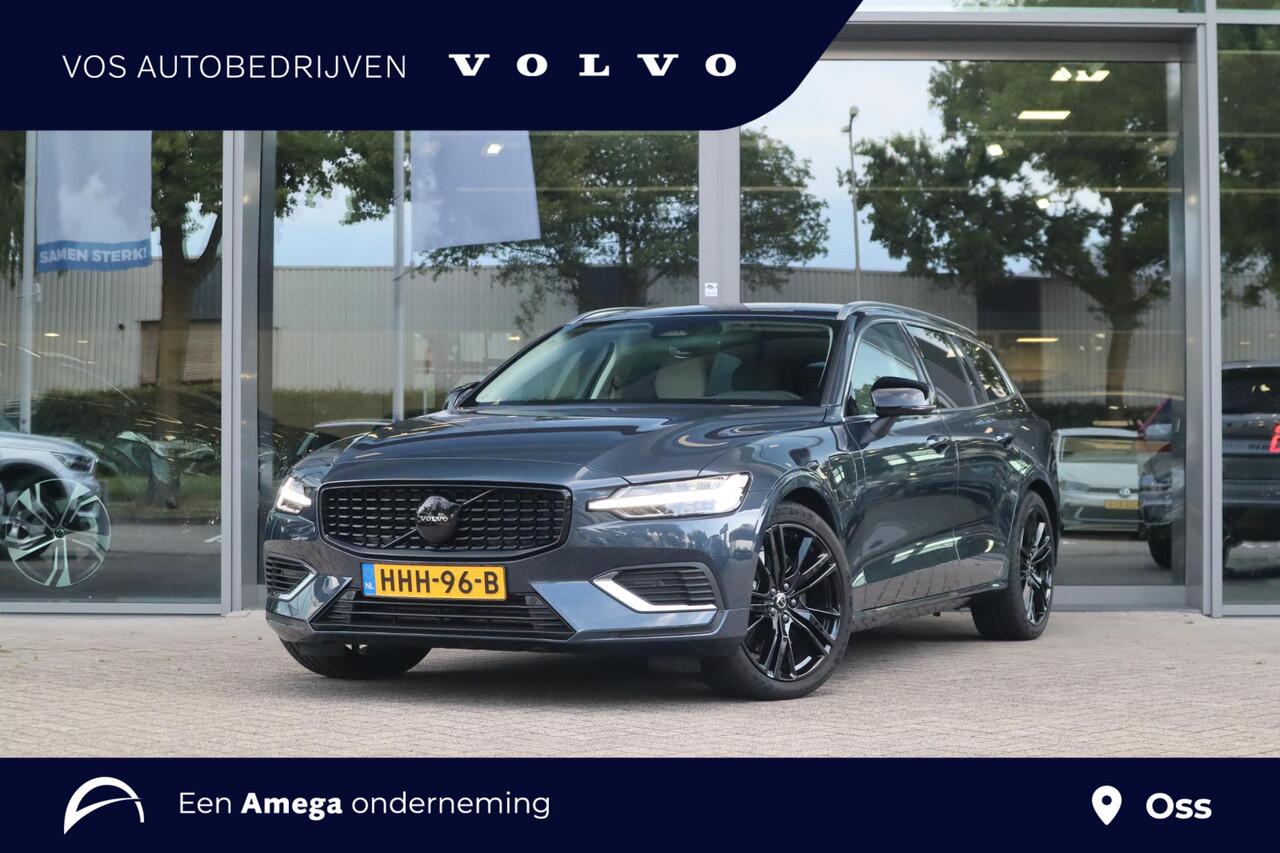 Volvo V60 2.0 T6 Plug-in hybrid AWD Essential Edition | 19'' Glossy Black Wielen| Adaptieve Cruise Control met Pilot Assist| Stoelverwarming voor + achter| Stuurwielverwarming| Dodehoekdetectie|