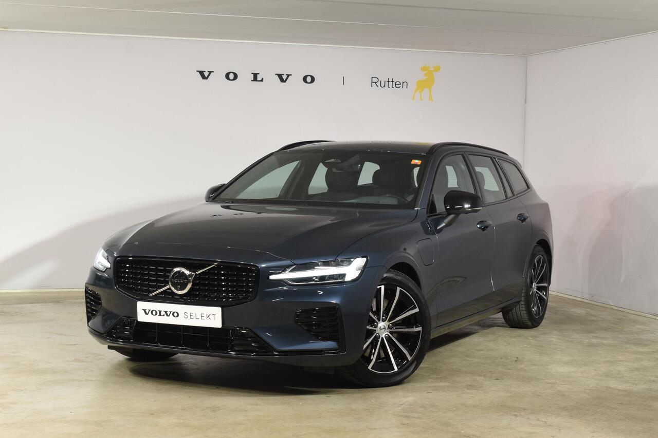 Volvo V60 T6 350PK Automaat Plug-in hybrid AWD Plus Dark Navigatie / Adaptive Cruise control / 360 Camera / Harman Kardon / Stuur & Stoelverwarming / LM Velgen / Trekhaak