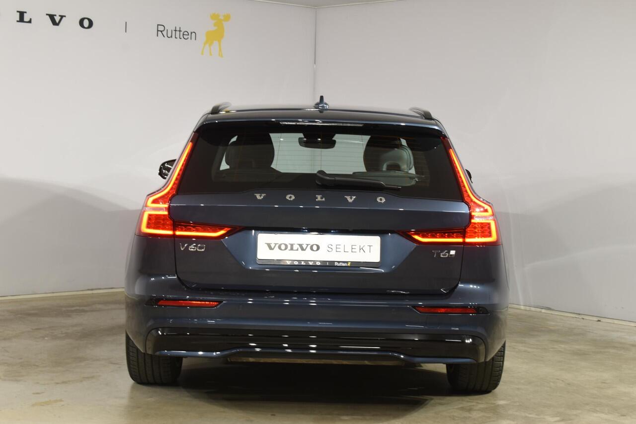 Volvo V60 T6 350PK Automaat Plug-in hybrid AWD Plus Dark Navigatie / Adaptive Cruise control / 360 Camera / Harman Kardon / Stuur & Stoelverwarming / LM Velgen / Trekhaak