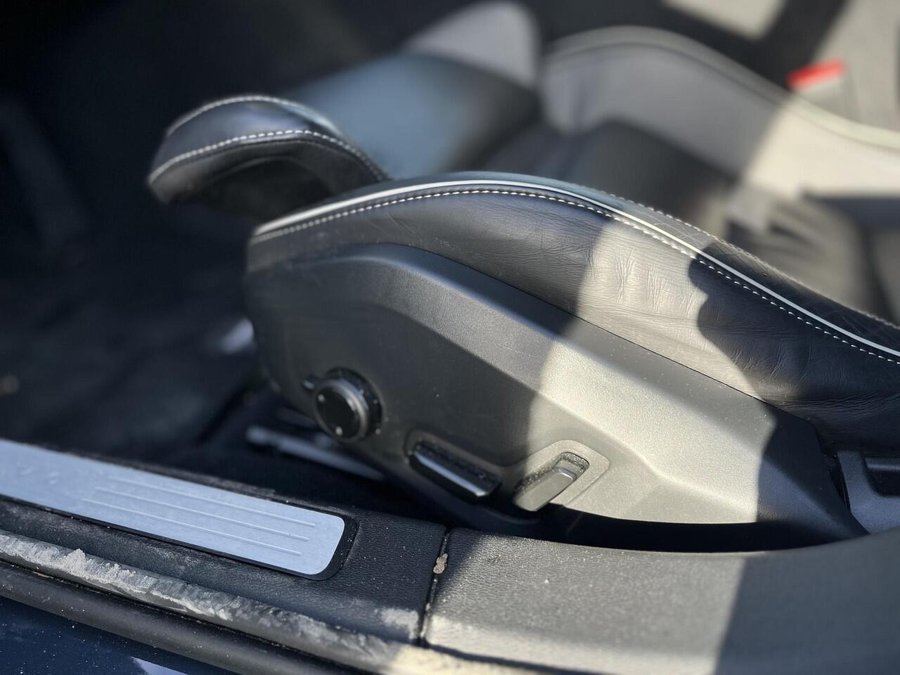 Volvo V60 T6 Plug-in hybrid AWD Plus Dark | Harman / Kardon | Memoryseats | 360 Graden Camera |