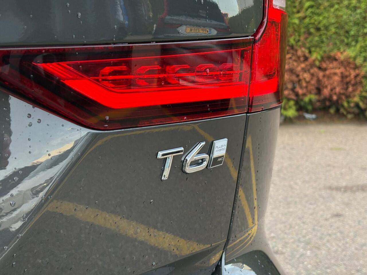 Volvo V60 T6 Plug-in hybrid AWD Plus Dark