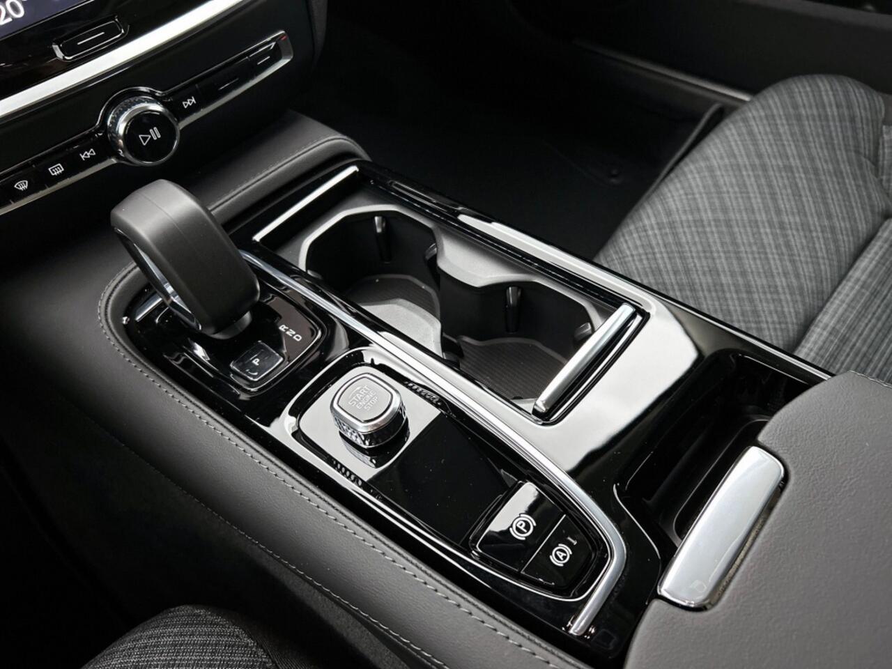 Volvo V60 V60 T6 Twin Engine Business | ACTIE | van 58.790 voor 54.676