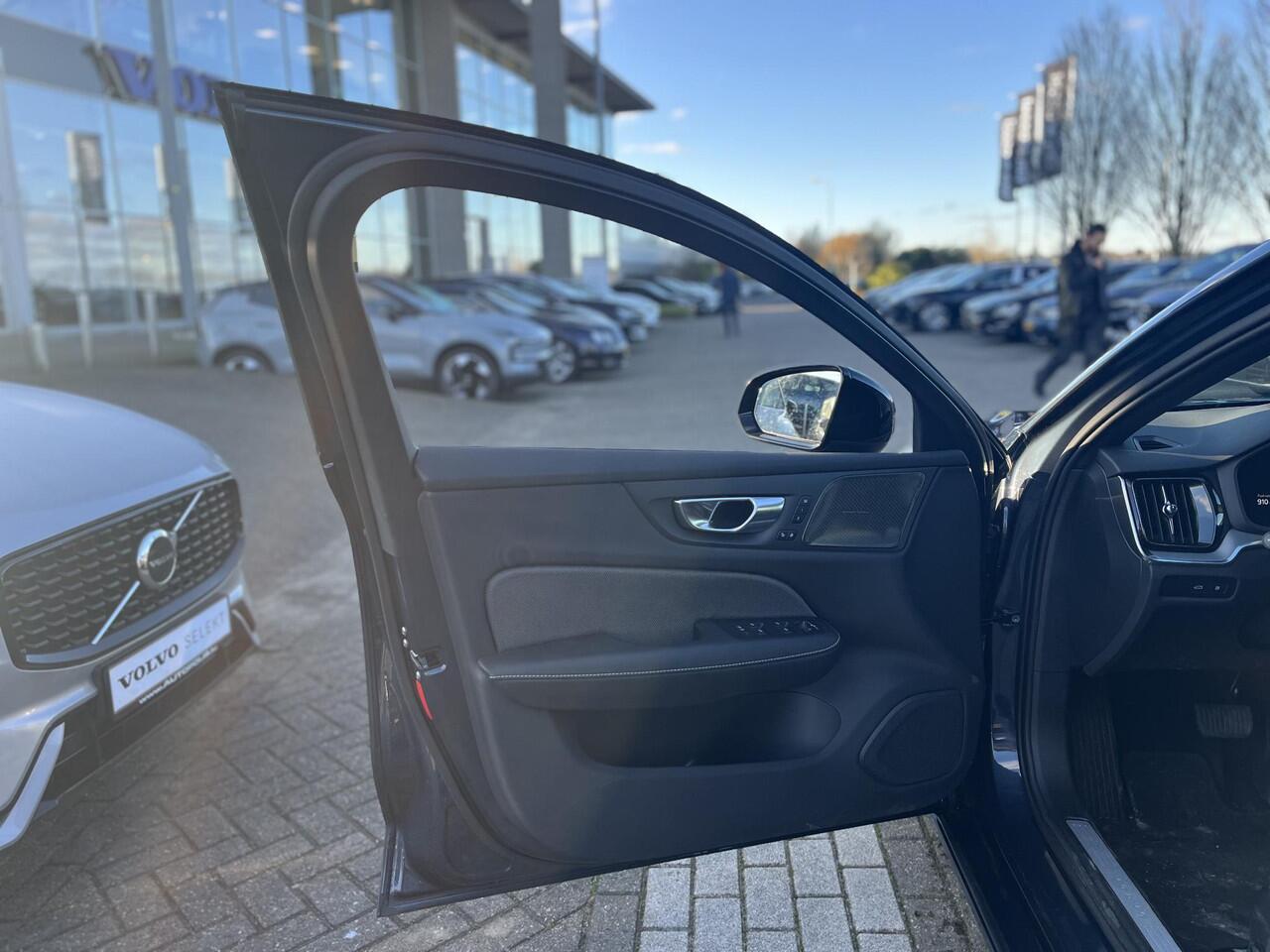 Volvo V60 T6 Plug-in hybrid AWD Plus Dark | Harman / Kardon | Memoryseats | 360 Graden Camera |