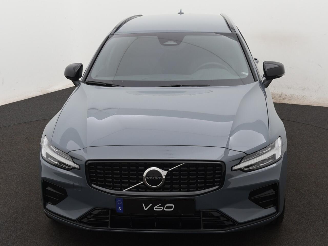 Volvo V60 2.0 B3 Plus Dark | Sportstoelen | Zwarte hemel | Camera