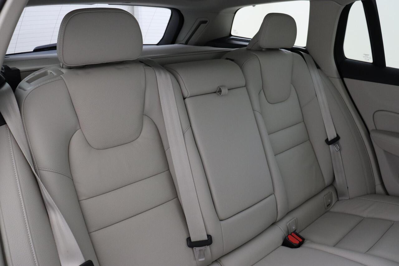 Volvo V60 T6 PLUG-IN HYBRID AWD ULTRA BRIGHT -PANO.DAK|HARMAN/KARDON|360°CAM|POWER-SEATS|HEAD-UP DISP.|PRIVACY.GLAS