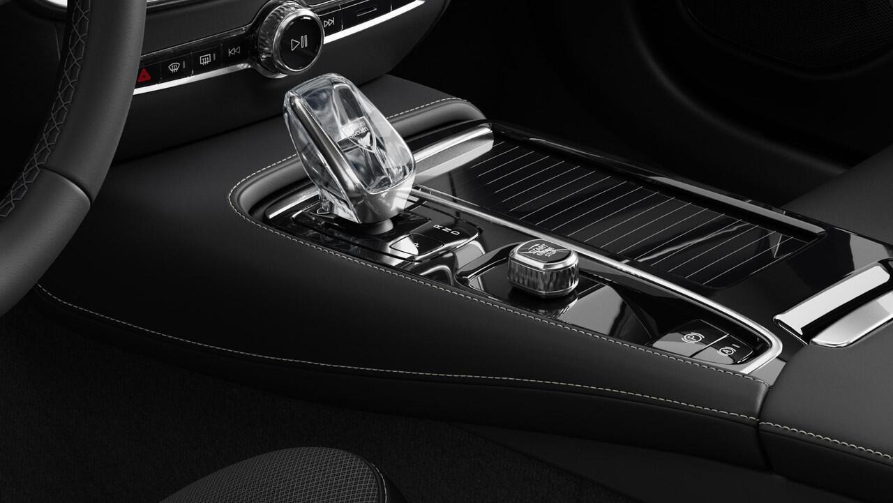 Volvo V60 2.0 T8 Plug-in hybrid AWD Plus Perform. Ed. Dark