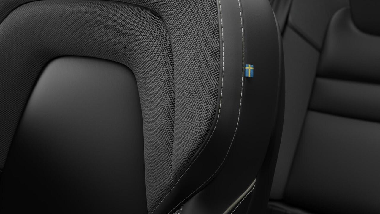 Volvo V60 2.0 T8 Plug-in hybrid AWD Plus Perform. Ed. Dark