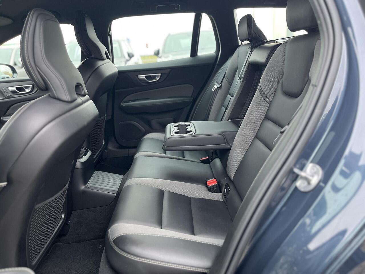 Volvo V60 T6 Plug-in hybrid AWD Plus Dark | Harman/Kardon | Memoryseats | 360 Graden Camera |