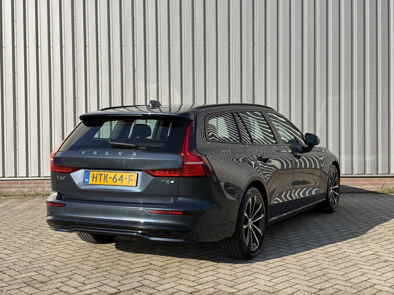 Volvo V60 2.0 T6 Plug-in hybrid AWD Plus Dark l Semi-wegklapbare Trekhaak l
