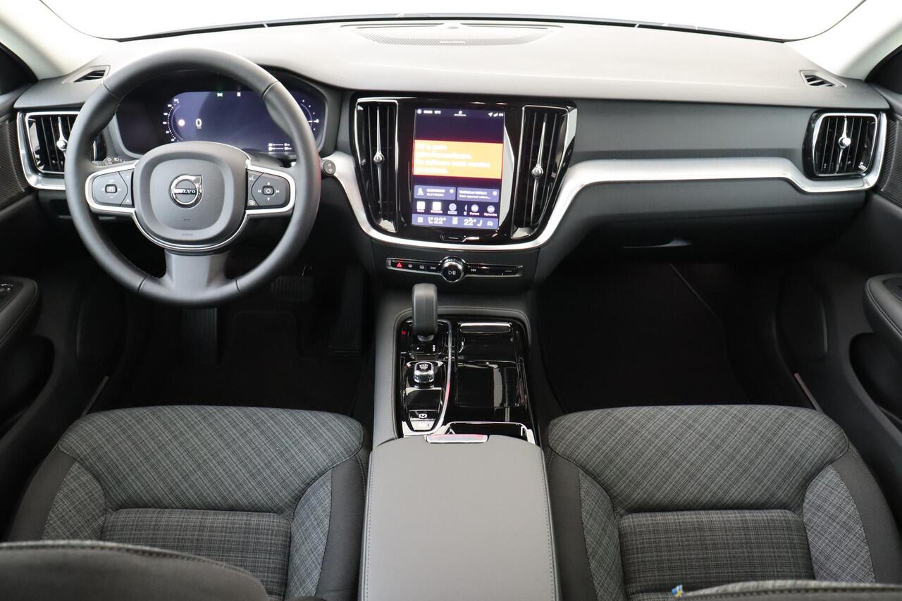 Volvo V60 T6 PLUG-IN HYBRID AWD CORE BUSINESS EDITION -HARMAN/KARDON|360°CAM|PRIVACY.GLAS|CLIMATE|KEYLESS|CARPLAY|19"