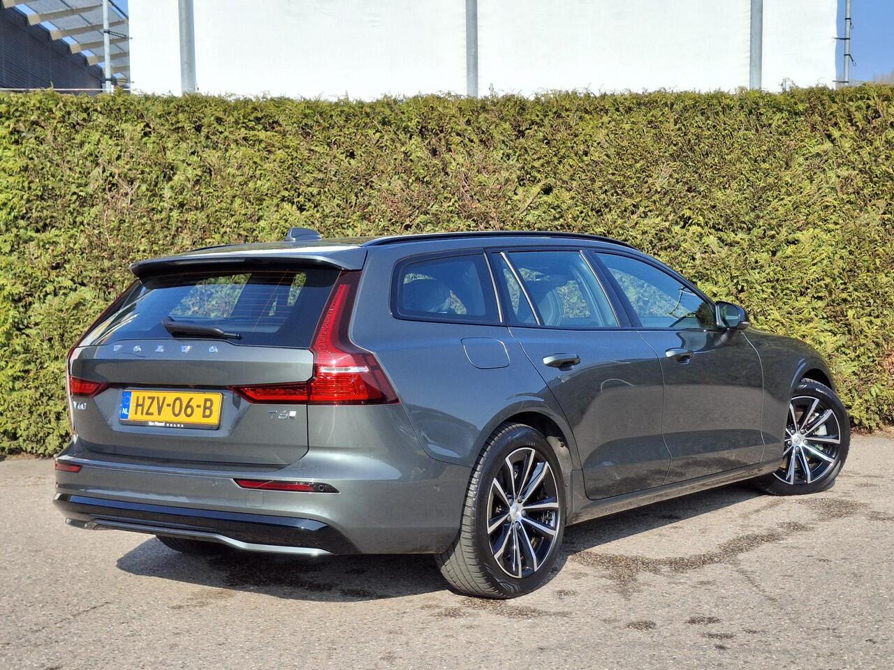 Volvo V60 T6 Plug-in hybrid AWD Plus Dark