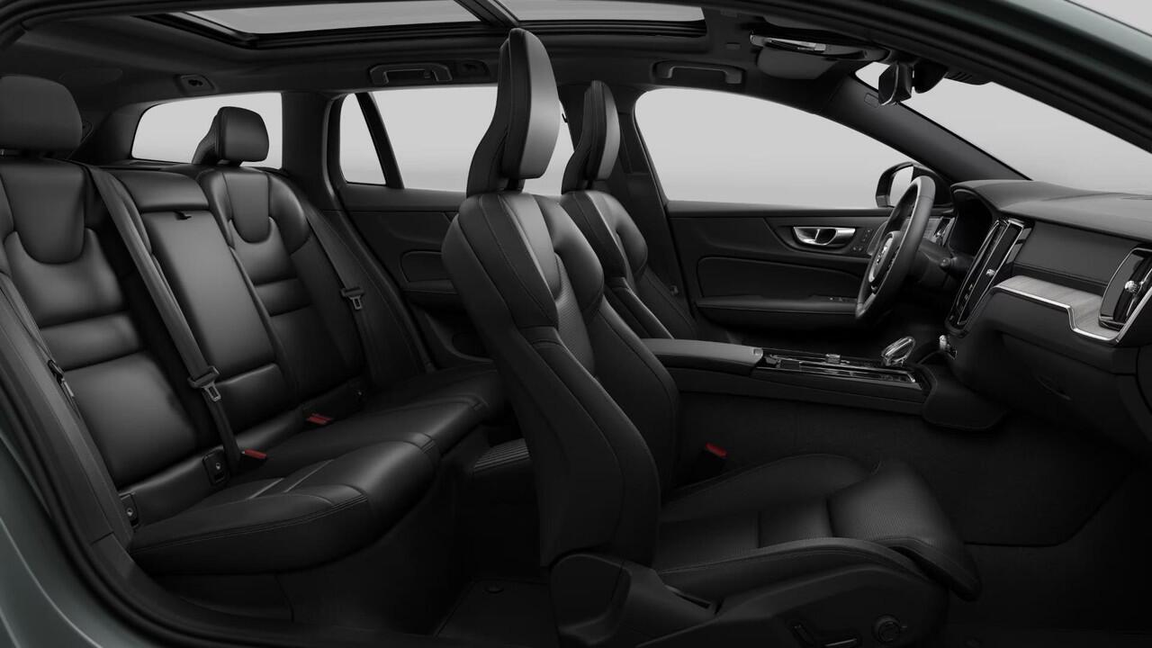 Volvo V60 2.0 T8 Plug-in hybrid AWD Ultra Dark | Bowers & Wilkins | Zwarte hemel | Massage | Stoel ventilatie + Verwarming | Panorama Schuifdak | HUD | Adaptieve Cruise | BLIS | 360° Camera |