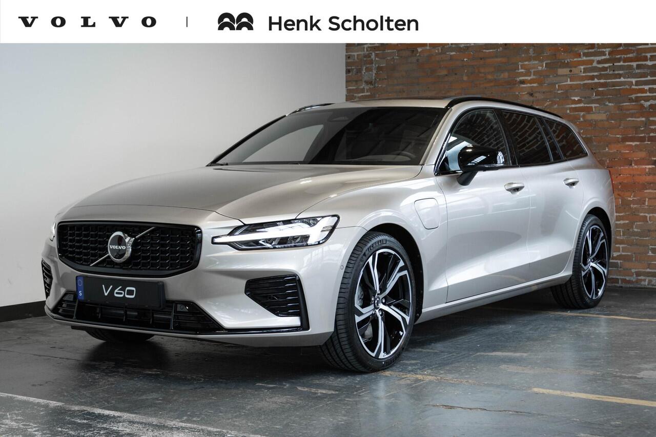 Volvo V60 2.0 T6 Plug-in hybrid AWD Plus Dark | Direct Leverbaar | Head-Up Display | 360º Camera | 19" Lichtmetalen Wielen | Premium Audio by Harman Kardon | Nappa Lederen Contourstoelen |