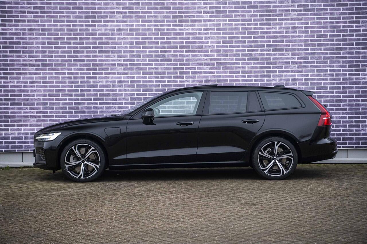 Volvo V60 T8 Plug-in hybrid AWD Plus Dark | Schuif-/Kanteldak | Harman Kardon Audio | Adaptive Cruise Control | Achteruitrijcamera | Keyless Entry | Elek. Verst. Voorstoelen