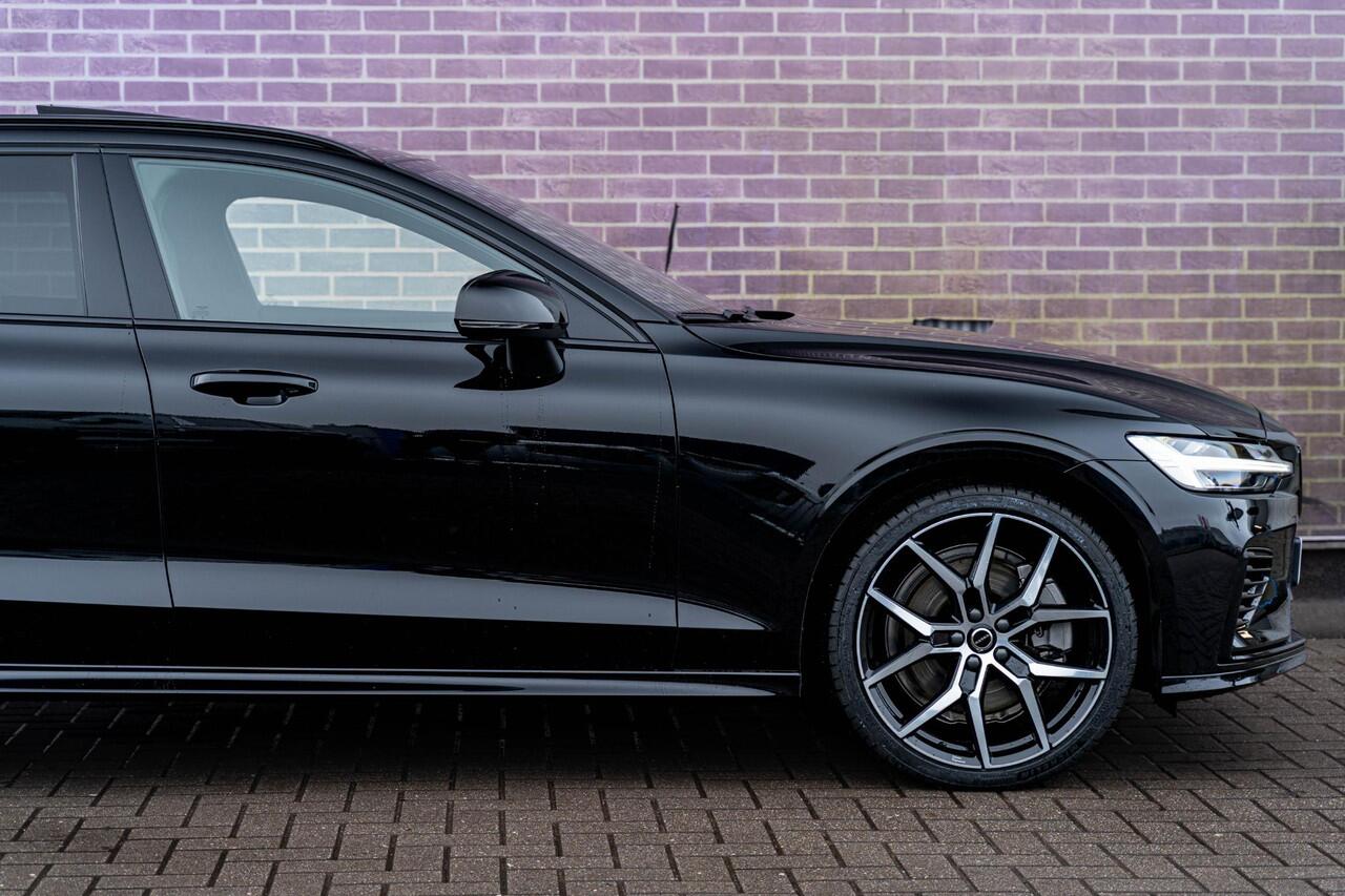 Volvo V60 T8 Plug-in hybrid AWD Plus Performance Edition | Long Range | Google | Panormadak | Exterior Styling Kit | Getint Glas | Elek. Achterklep | Uitlaatsierstukken | Harman Kardon Audio | Polestar Performance Optimisation | Elektrische Stoelverstelling | Keyle