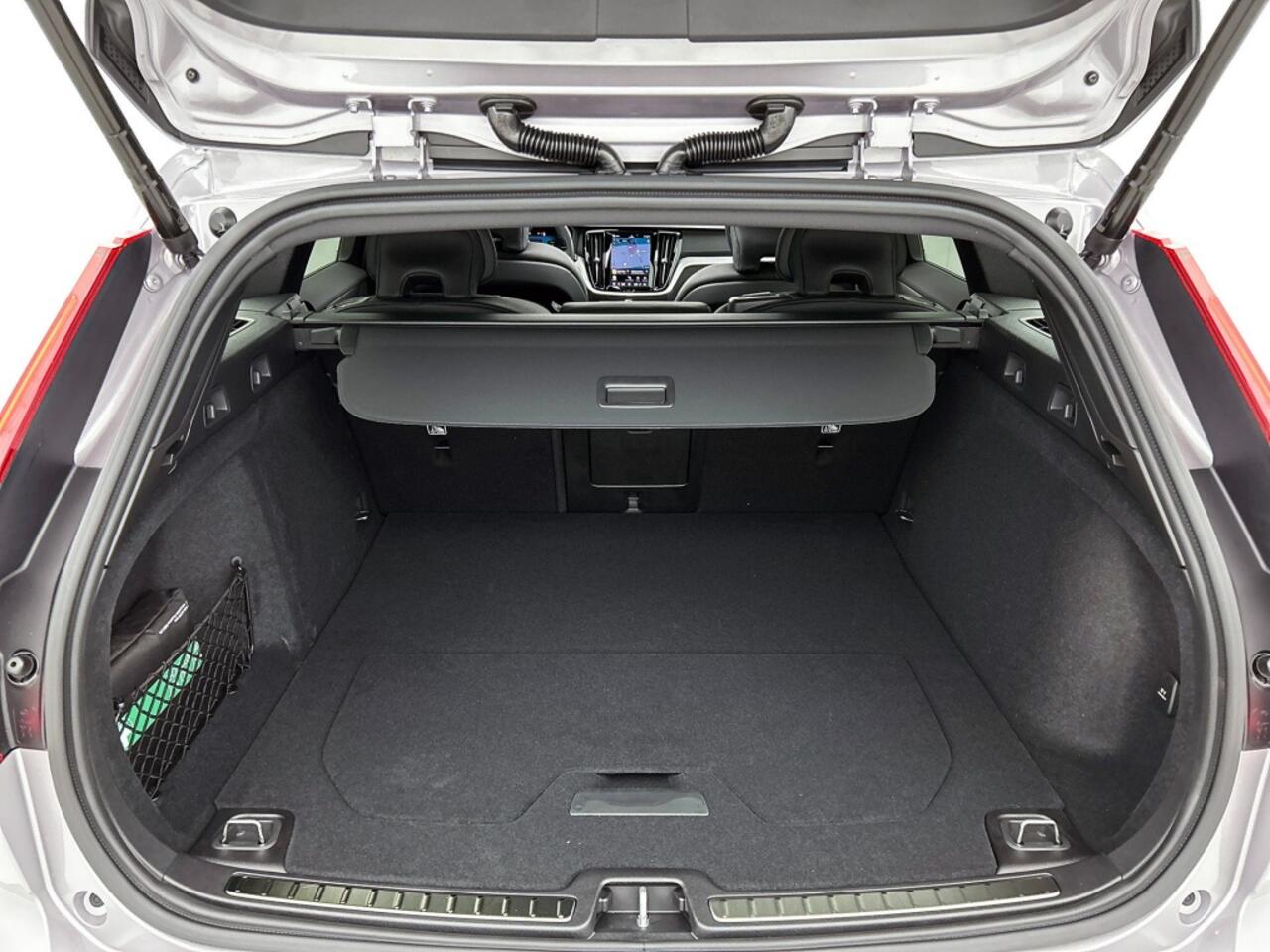 Volvo V60 T6 Twin Engine AWD Ultra | snel leverbaar | Van 65295 voor 61.20