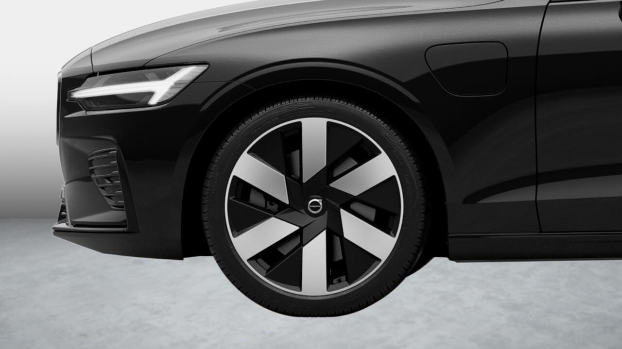 Volvo V60 2.0 T8 Plug-in hybrid AWD Ultra Dark