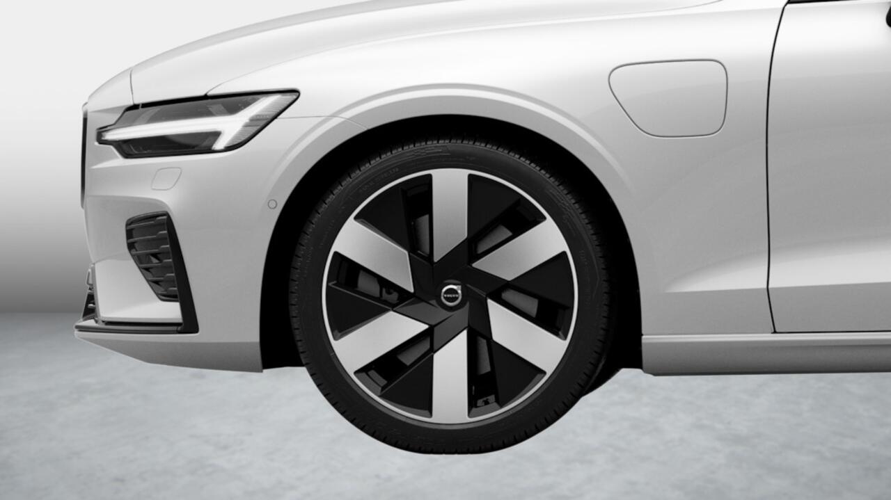 Volvo V60 2.0 T8 Plug-in hybrid AWD Ultra Dark