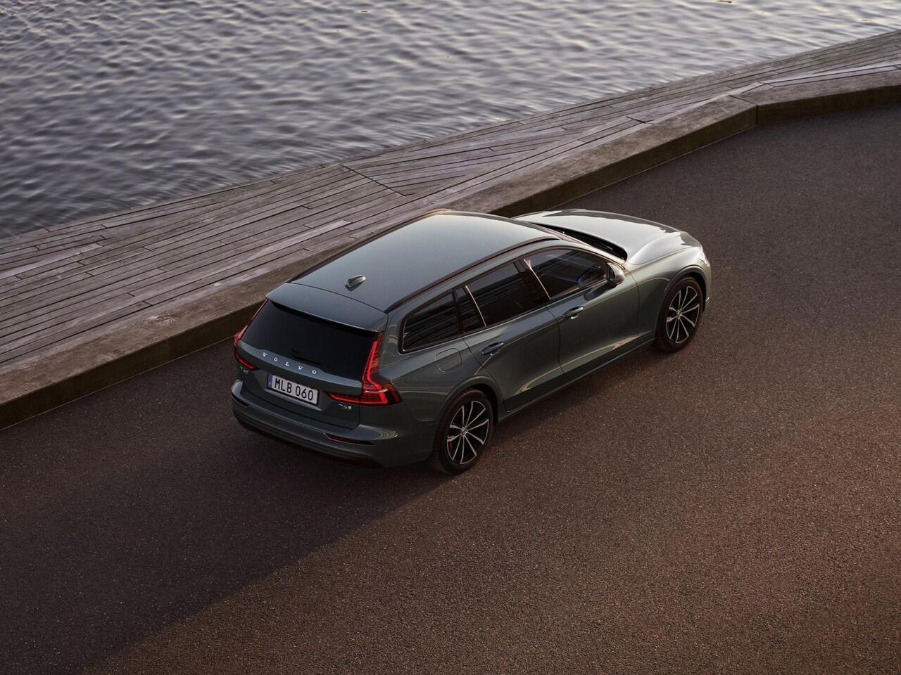Volvo V60 T6 Plug-in hybrid AWD Business Edition