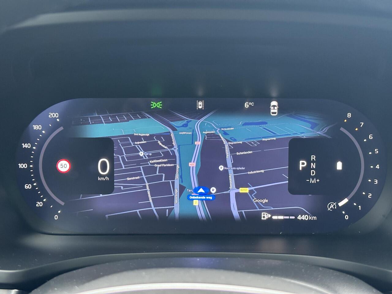 Volvo V60 2.0 B4 Essential Edition / Voor+achter+stuur verwarmd / Leder / BLIS / Camera achter / Pilot assist + ACC /