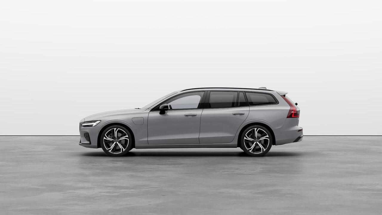 Volvo V60 2.0 T8 Plug-in hybrid AWD Plus Perform. Ed. Dark / Pano. dak / Elek. verstelbare stoelen / Voor+achter+stuur verwarmd / 19" velgen / Harman Kardon / Leder / 360 camera /