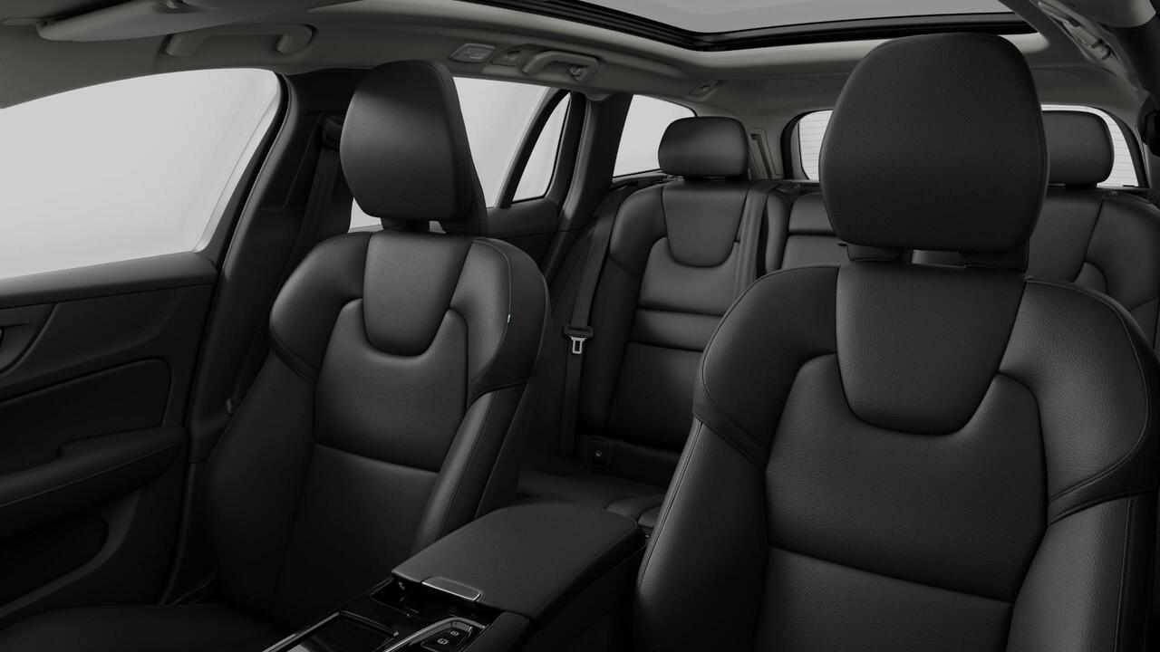 Volvo V60 2.0 T8 Plug-in hybrid AWD Plus Perform. Ed. Dark / Pano. dak / Elek. verstelbare stoelen / Voor+achter+stuur verwarmd / 19" velgen / Harman Kardon / Leder / 360 camera /