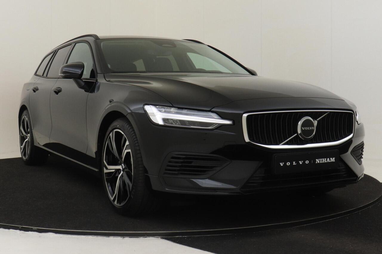 Volvo V60 T6 PLUG-IN HYBRID AWD ESSENTIAL -LEDER|ADAP.CRUISE|CLIMATE|PRIVACY.GLAS|PDC|19"