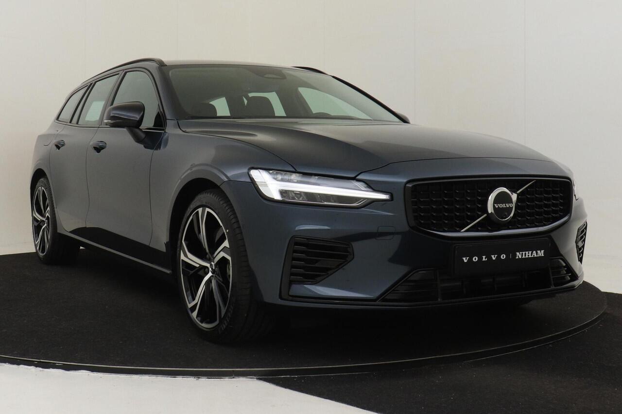Volvo V60 T8 PLUG-IN HYBRID AWD PLUS PERFORMANCE ED. DARK -HARMAN/KARDON|360°CAM|POWER-SEATS|POLESTAR|19"