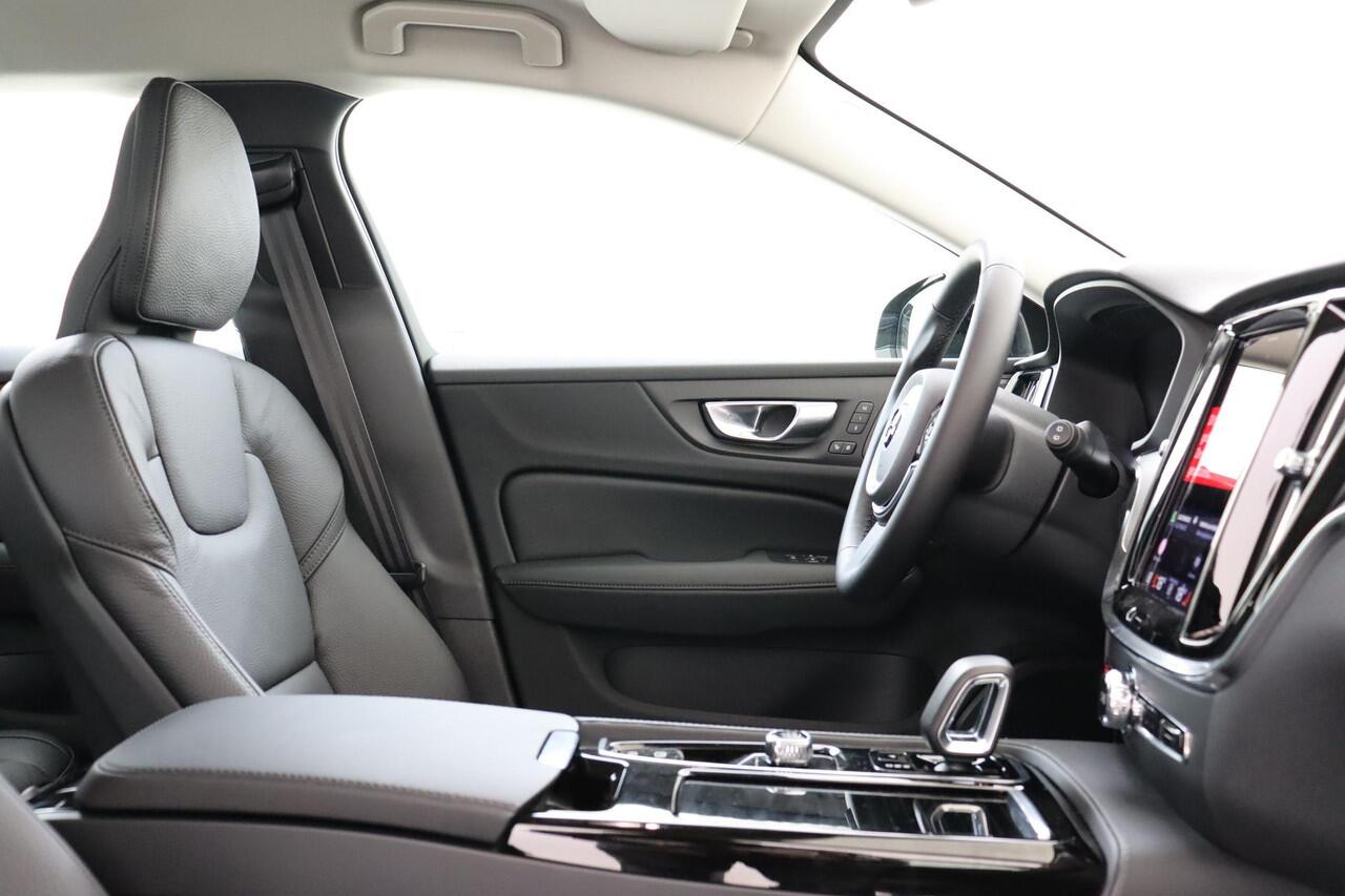 Volvo V60 T8 PLUG-IN HYBRID AWD PLUS PERFORMANCE ED. DARK -HARMAN/KARDON|360°CAM|POWER-SEATS|POLESTAR|19"