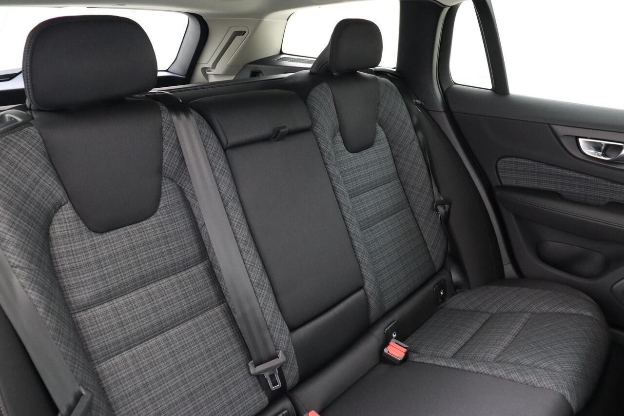 Volvo V60 T6 PLUG-IN HYBRID AWD BUSINESS EDITION -HARMAN/KARDON|360°CAM|CLIMATE|ADAP.CRUISE|PRIVACY.GLAS|18"