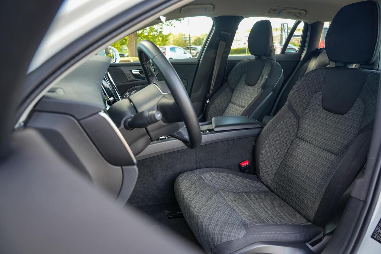 Volvo V60 CROSS COUNTRY 2.0 B5 AWD Pro Adaptieve Cruise Keyless Memory 18''LM