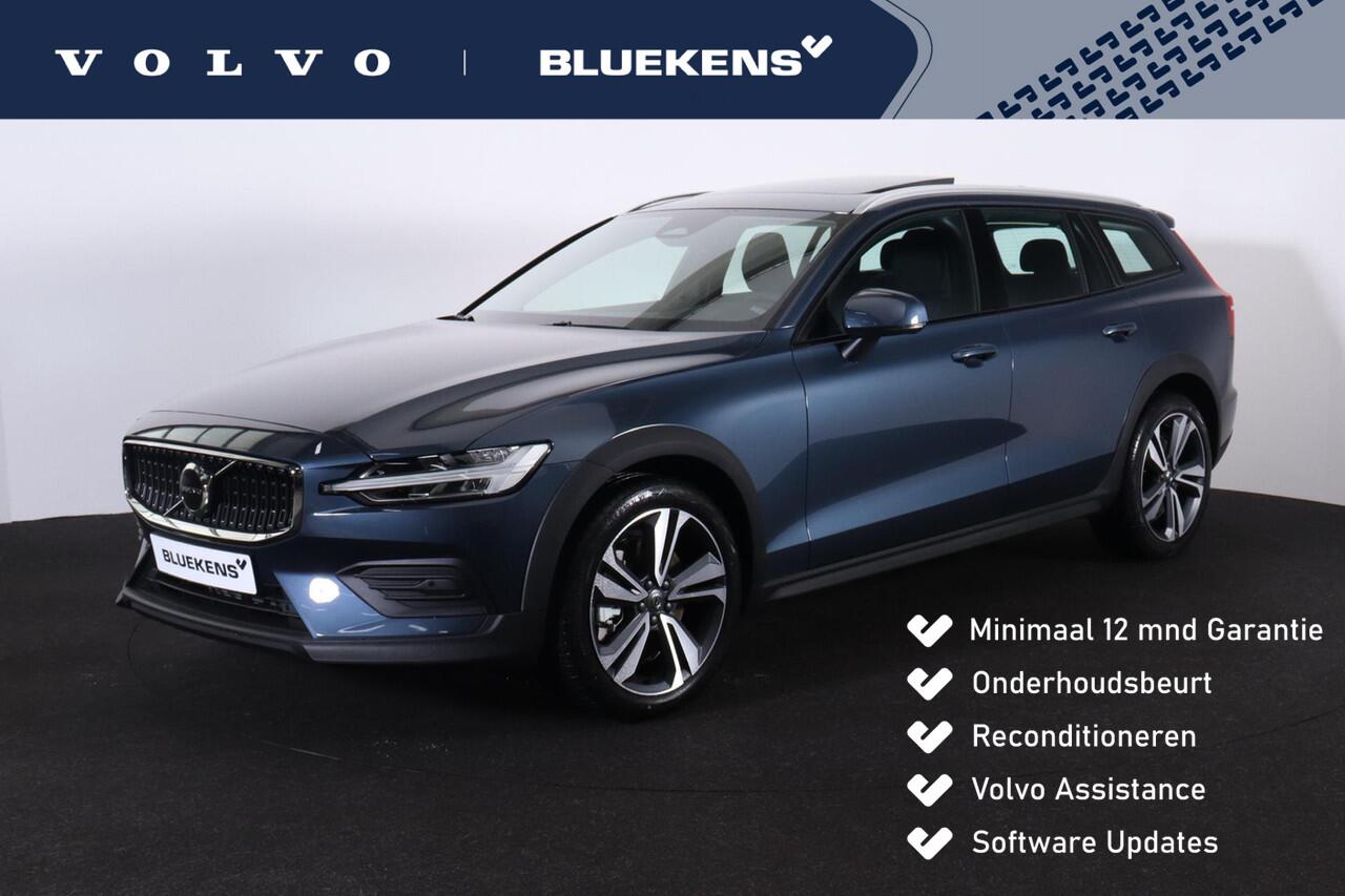 Volvo V60 CROSS COUNTRY B5 AWD Plus - Panoramisch schuifkanteldak - Elektr. bedienbare voorstoelen met geheugen - Lederen bekleding met verwarmde voorstoelen, stuur & achterbank - Parkeercamera achter - 19' 5-dubbel spaaks Matt Graphite-Diamond Cut velgen