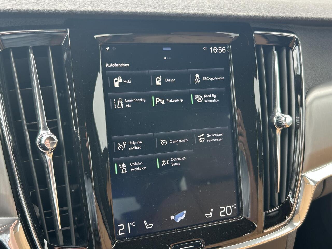 Volvo V90 2.0 T8 AWD Momentum / Navigatie / Climate Control / Cruise Control Adaptief / Achterklep Elektrisch / Trekhaak 2100 KG Trekgewicht / Lederen bekleding /