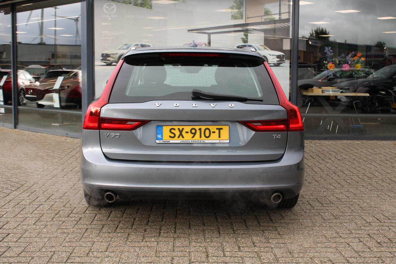Volvo V90 2.0 T4 Momentum , Automaat, Leder, Trekhaak, Dakrails, Navi, Stoel/Stuurverwarming, Camera, Adap.Cruise, Apple Carplay & Android Auto, Clima, Bluetooth,