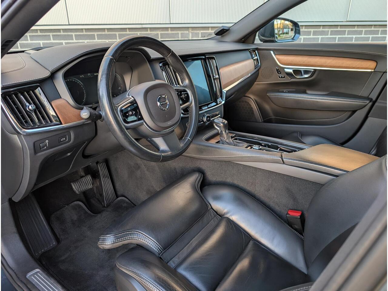 Volvo V90 2.0 T5 Inscription | Panorama | 360° Camera | Head-up | Intelli Safe | Carplay