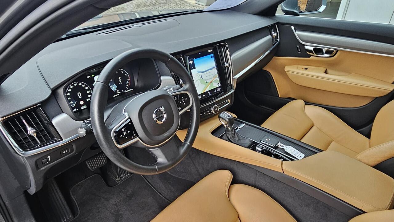 Volvo V90 2.0 T5 90th Anniversary Edition