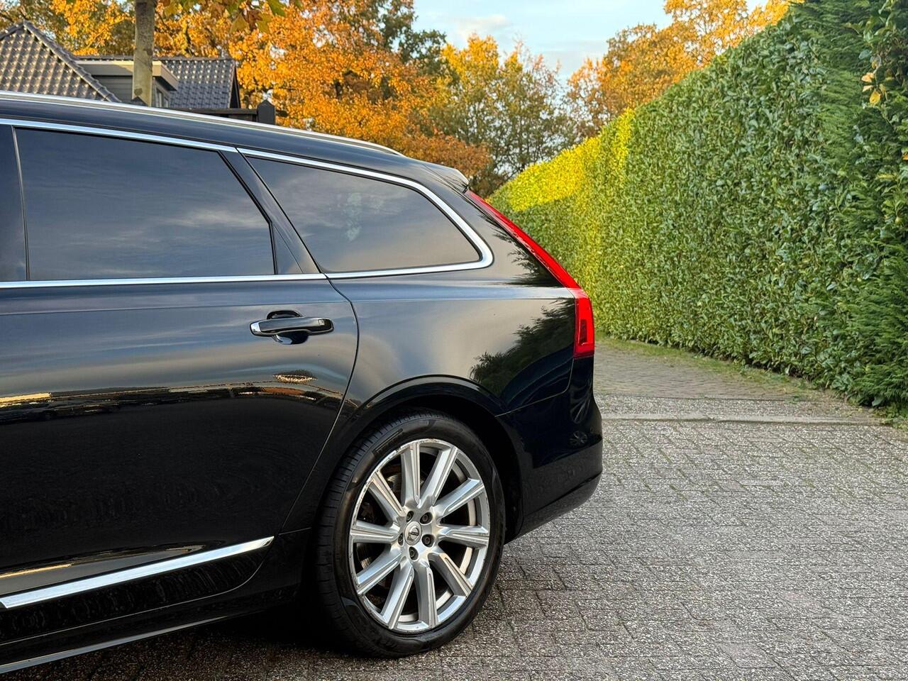 Volvo V90 2.0 T8 AWD Inscription Bowers & Wilkins - TREKHAAK - BOMVOL