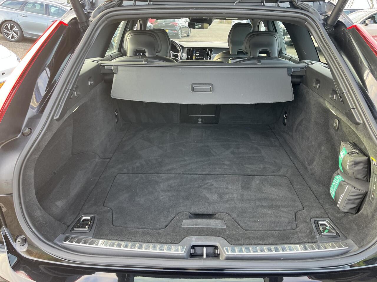 Volvo V90 T4 R-Design