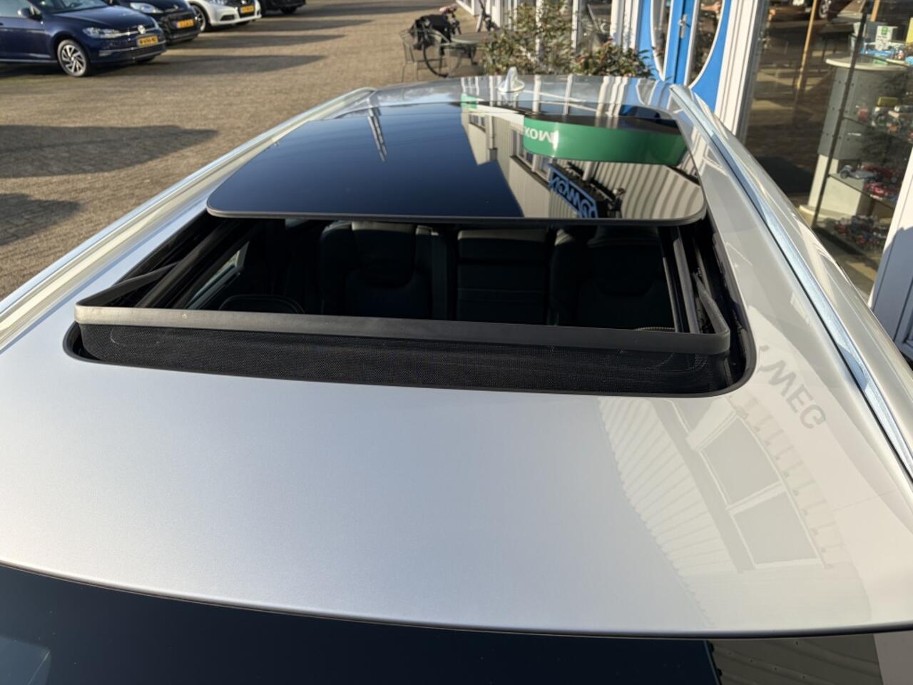 Volvo V90 2.0 T4 Business Sp. R-Design, Trekhaak, Pano, Polestar Eng.