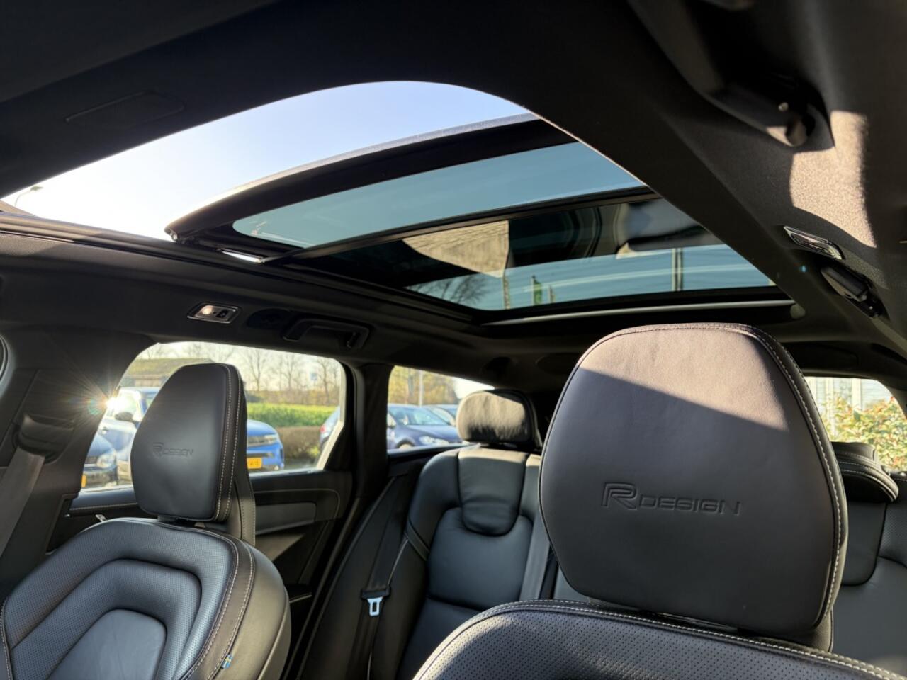 Volvo V90 2.0 T4 Business Sp. R-Design, Trekhaak, Pano, Polestar Eng.