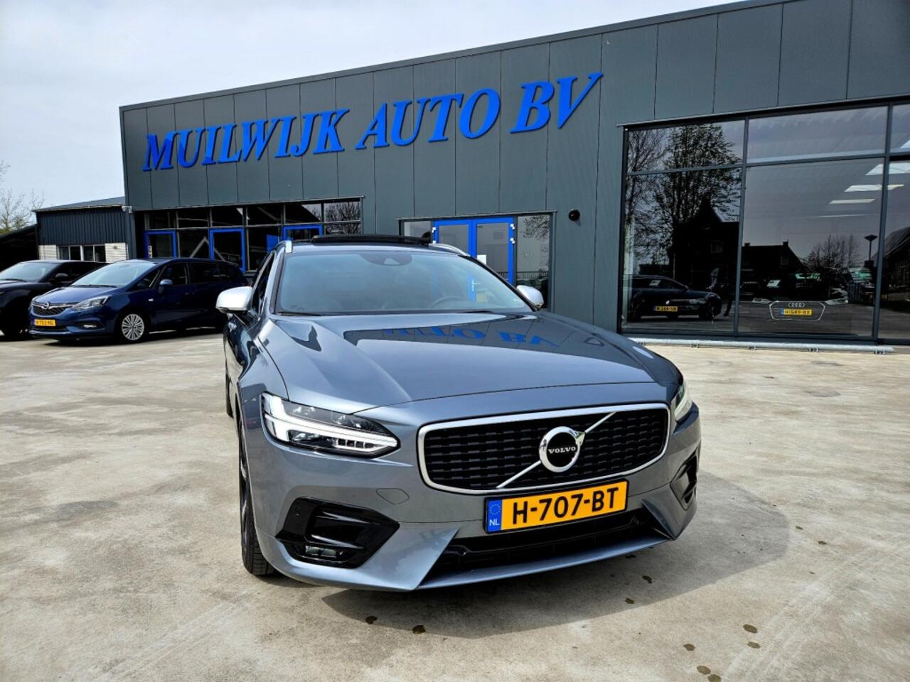 Volvo V90 2.0 T4 Business Sport R-Design / Panoramadak / Harman Kardon / H