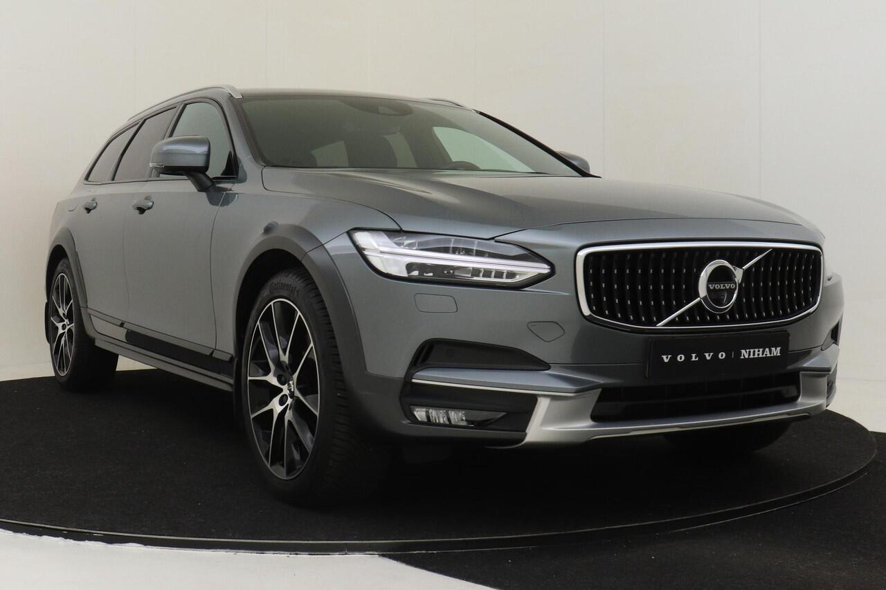 Volvo V90 CROSS COUNTRY T6 PRO -HARMAN/KARDON|LEDER|ADAP.LED|360°CAM|20"|STANDKACHEL|ADAP.CRUISE|KEYLESS