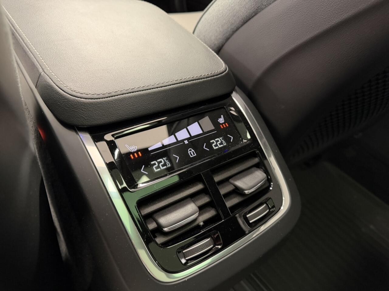 Volvo V90 Cross Country 2.0 B6 AWD Pro | Panoramadak | Winterpakket Pro | Pilot Assist |