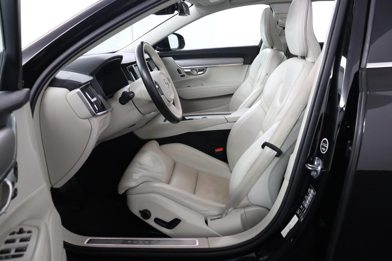 Volvo V90 2.0 T4 Business Luxury+ | NAP | ACC | Pano | DOH | Stoelverwarming | Trekhaak