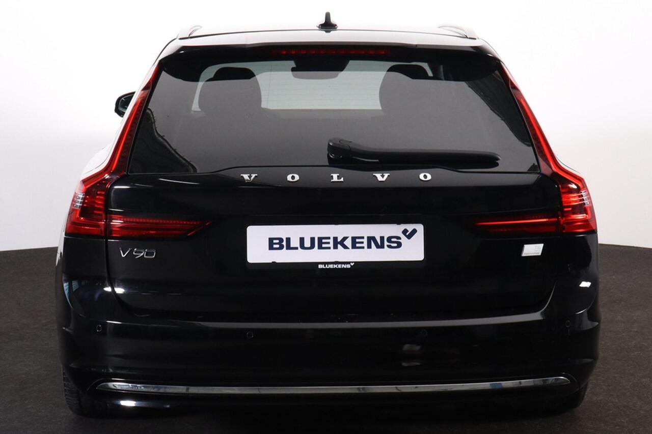 Volvo V90 T6 AWD Inscription - IntelliSafe Assist & Surround - Harman/Kardon audio - Adaptieve LED koplampen - Parkeercamera achter - Verwarmde voorstoelen, stuur & achterbank - Parkeersensoren voor & achter - Elektr. bedienb. voorstoelen met geheugen - Standkachel